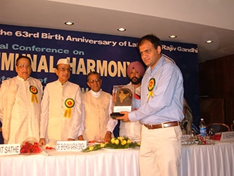 Dr. Vikram Chauhan, ayurveda, best ayurvedic doctor, rajiv gandhi national award