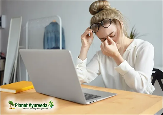 Online Working & How To Reduce Strain On Your Eyes